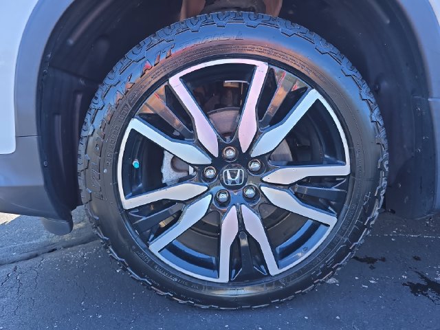 Used 2019 Honda Pilot Touring image 9