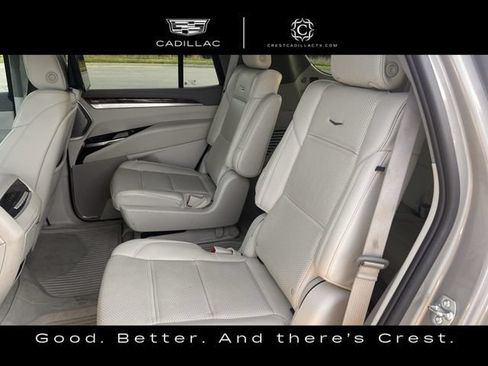 Certified 2025 Cadillac Escalade Premium Luxury Platinum w/ LPO, Floor Liner Package AWD/4WD image 31
