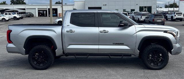 Used 2024 Toyota Tundra SR5 w/ SR5 Premium Package AWD/4WD image 5