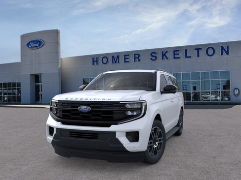 New 2026 Ford Expedition Active AWD/4WD image 2