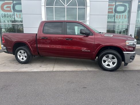 Used 2025 RAM 1500 Big Horn AWD/4WD image 12