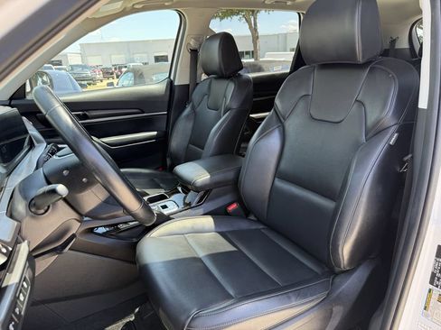 Used 2025 Kia Telluride S AWD/4WD image 25