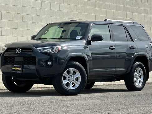 Used 2024 Toyota 4Runner SR5 AWD/4WD image 8