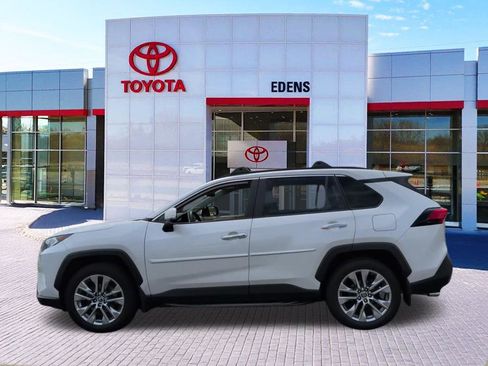 Used 2019 Toyota RAV4 Limited w/ Advanced Technology Package AWD/4WD image 6