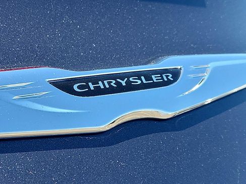 Used 2020 Chrysler 300 S AWD/4WD image 29