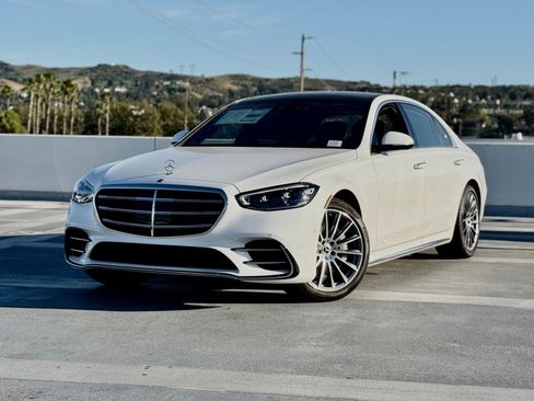 New 2026 Mercedes-Benz S 580 4MATIC Sedan image 2