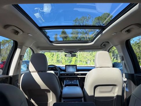 Used 2023 Lincoln Aviator Reserve RWD image 14
