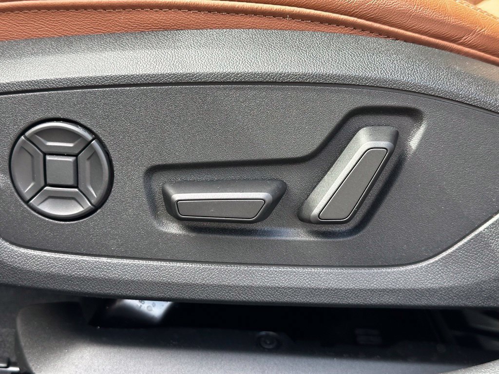 Used 2025 Audi A6 Premium Plus AWD/4WD image 17
