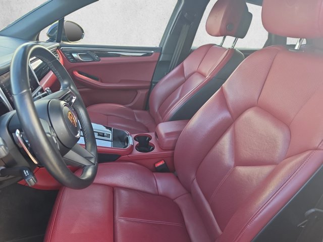 Used 2022 Porsche Macan AWD/4WD image 15