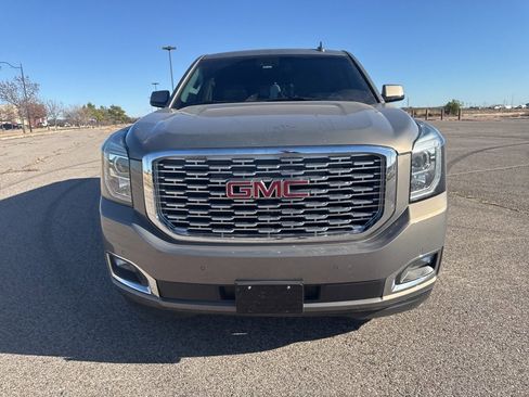 Used 2019 GMC Yukon XL Denali w/ Denali Ultimate Package image 2