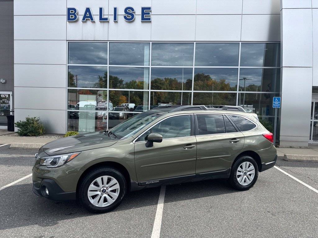 Used 2018 Subaru Outback 2.5i Premium AWD/4WD image 1