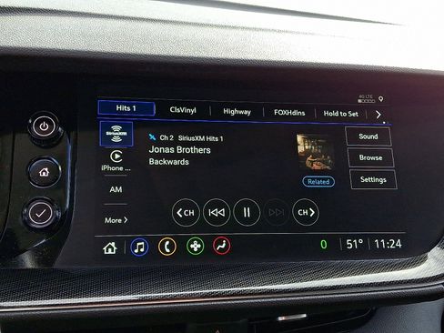 Used 2023 Buick Envision Essence image 14