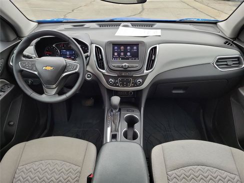 Used 2024 Chevrolet Equinox LT w/ LPO, Floor Liner Package FWD image 12