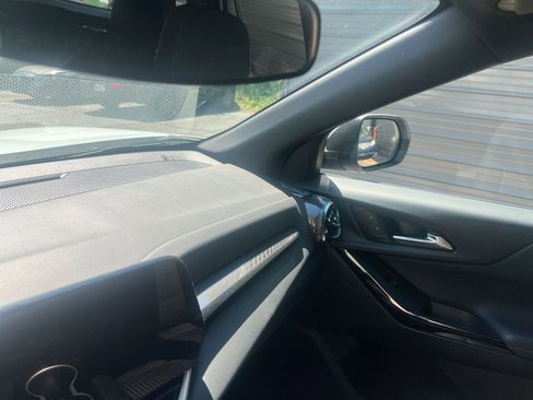 Used 2025 Chevrolet Equinox LT image 30