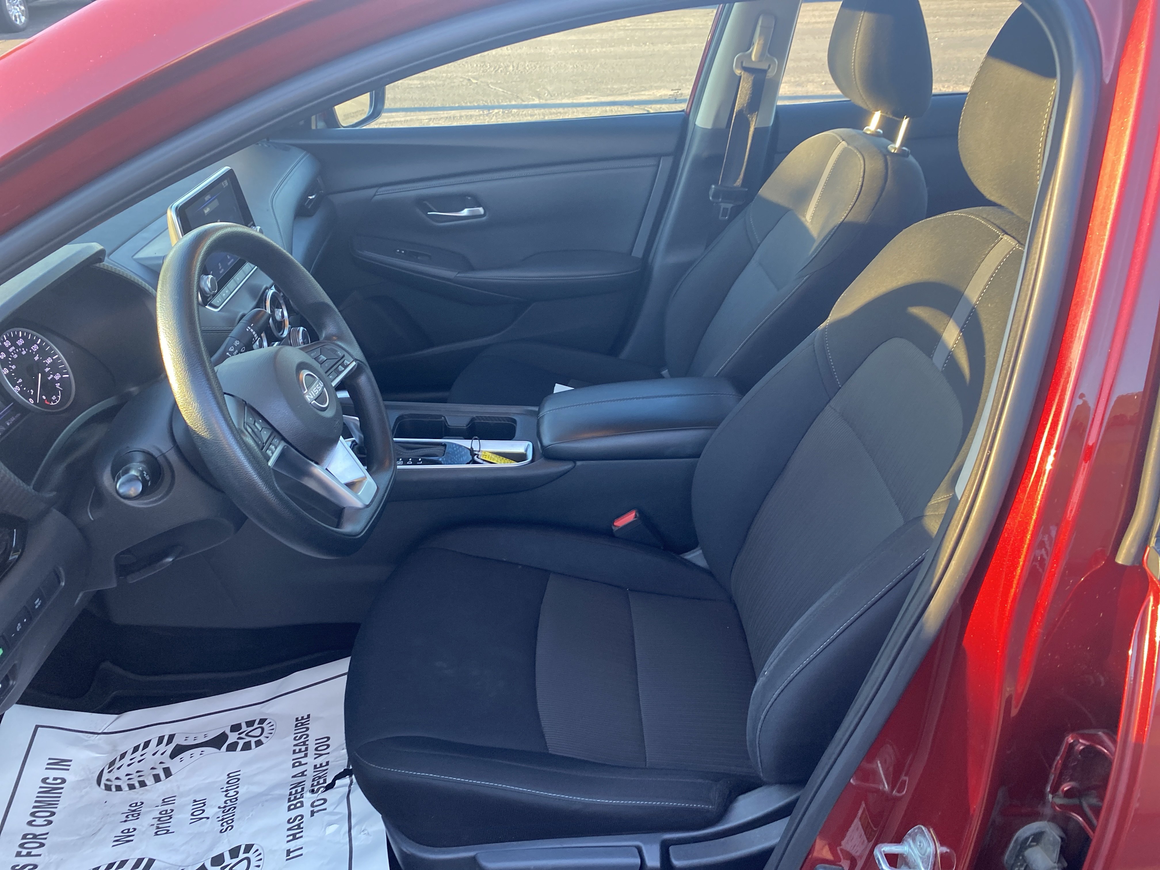 Used 2024 Nissan Sentra SV FWD image 9