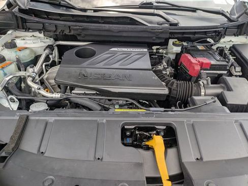 Used 2023 Nissan Rogue SV AWD/4WD image 12