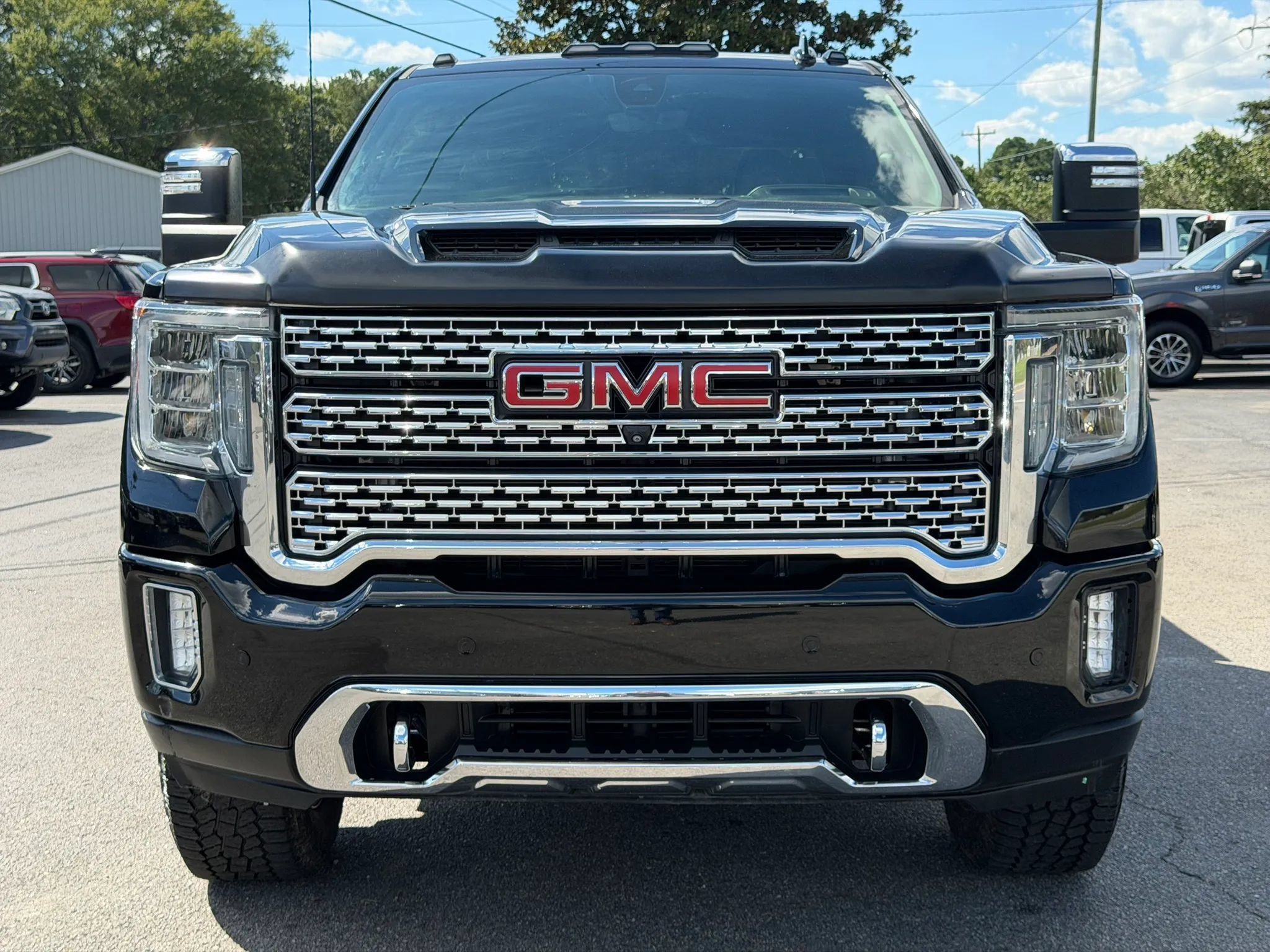 Used 2022 GMC Sierra 2500 Denali w/ Denali Ultimate Package AWD/4WD image 8