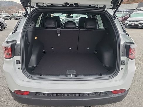 New 2026 Jeep Compass Limited image 8