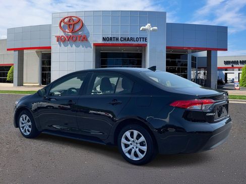 Used 2026 Toyota Corolla LE FWD image 4