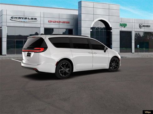 New 2026 Chrysler Pacifica Select w/ S Appearance Package image 8