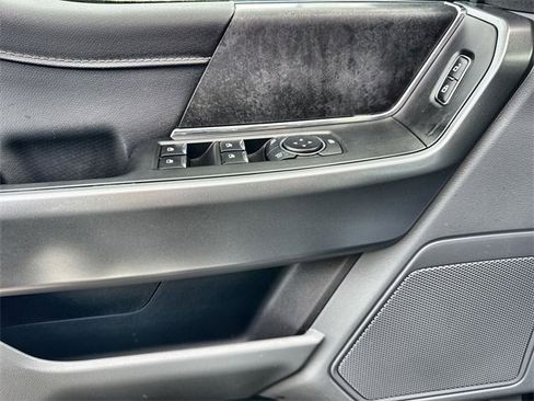 Used 2024 Ford F150 XLT image 12