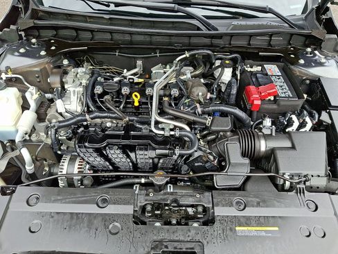 Certified 2024 Nissan Altima 2.5 SR w/ SR Premium Package FWD image 29