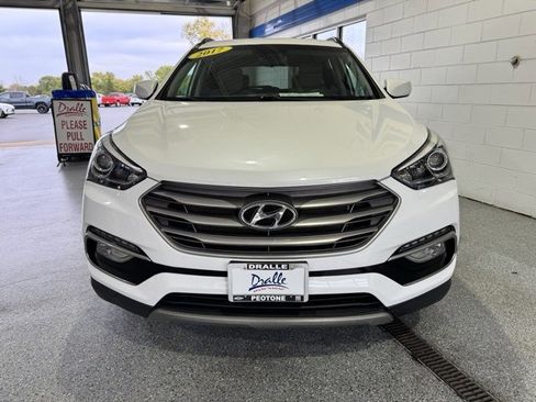 Used 2017 Hyundai Santa Fe Sport image 3