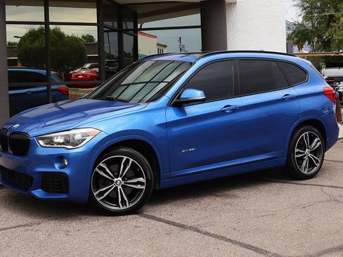 Used 2018 BMW X1 xDrive28i w/ M Sport Package AWD/4WD image 3
