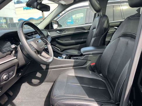 Certified 2022 Jeep Grand Cherokee L Limited image 14