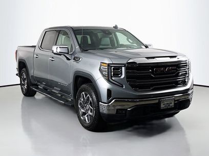 New 2026 GMC Sierra 1500 SLT w/ SLT Premium Package