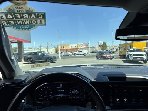 Used 2023 Chevrolet Silverado 1500 LTZ AWD/4WD image 3