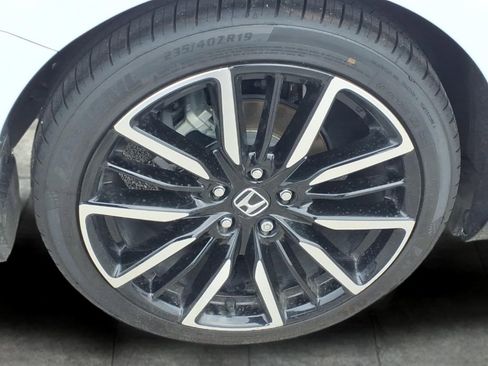 Used 2024 Honda Accord Touring image 6