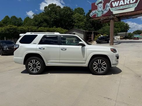Used 2023 Toyota 4Runner Limited AWD/4WD image 3