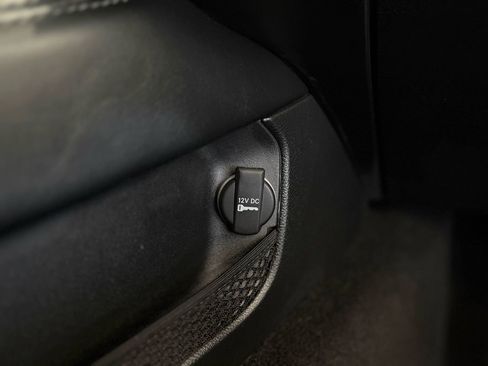 Used 2022 Dodge Challenger R/T w/ T/A Package image 30