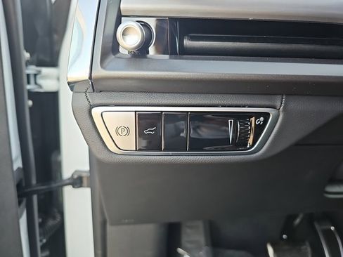 New 2026 Cadillac Vistiq Luxury w/ LPO, Floor Liner Package image 27