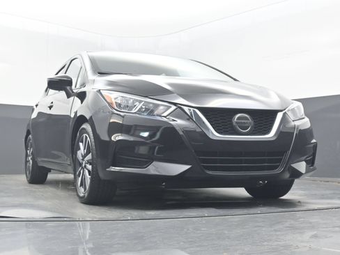 Used 2021 Nissan Versa SV FWD image 23