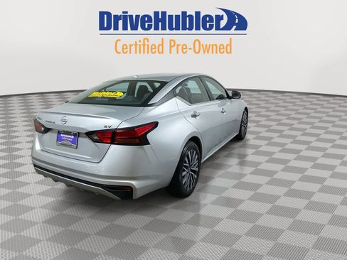 Used 2023 Nissan Altima 2.5 SV image 2