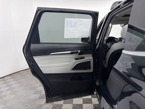 Used 2021 Kia Telluride S image 35