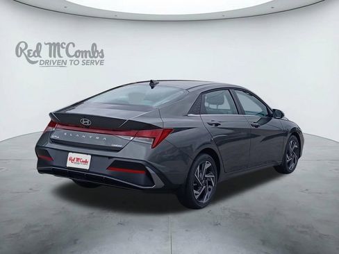 New 2026 Hyundai Elantra Limited FWD image 5