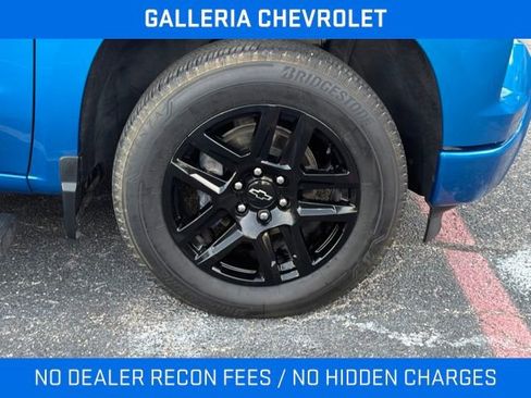 Used 2024 Chevrolet Silverado 1500 Custom image 4