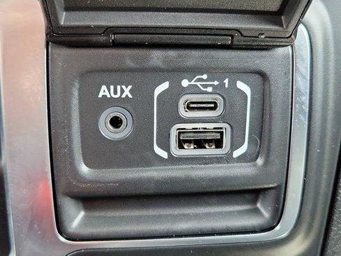 Certified 2020 Jeep Wrangler Sport image 22