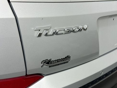 Used 2016 Hyundai Tucson Limited w/ Option Group 03 image 29