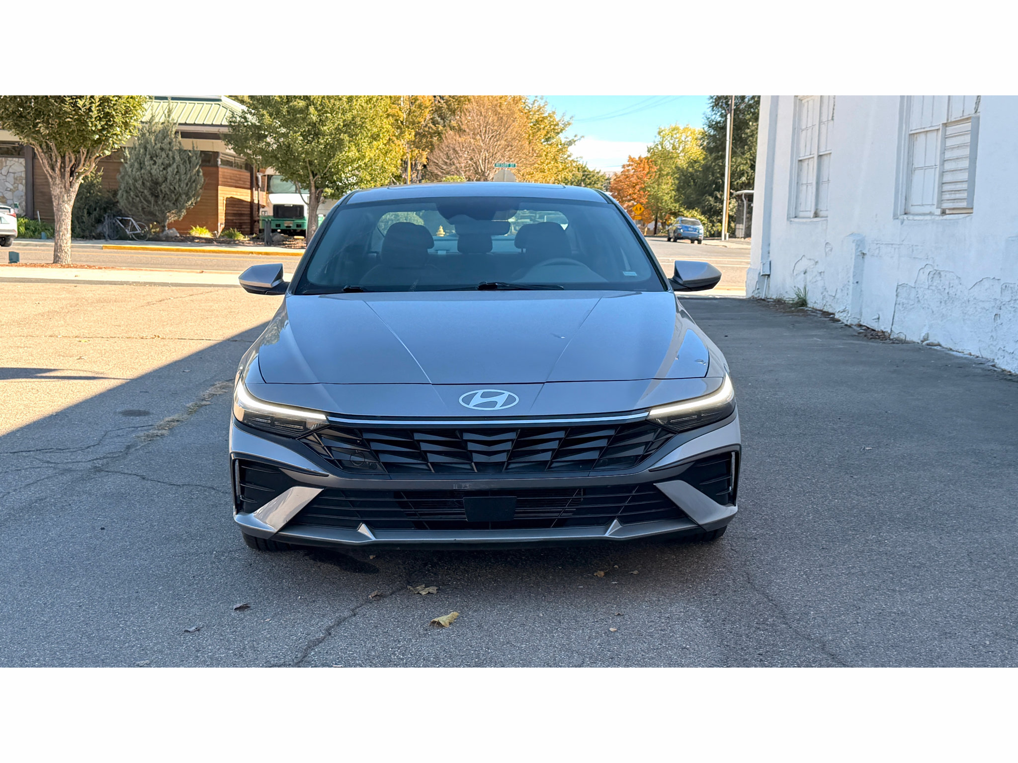 Used 2025 Hyundai Elantra SEL FWD image 2