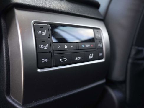 Used 2023 Lexus GX 460 Premium image 13