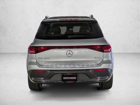 New 2025 Mercedes-Benz EQB 300 4MATIC image 8