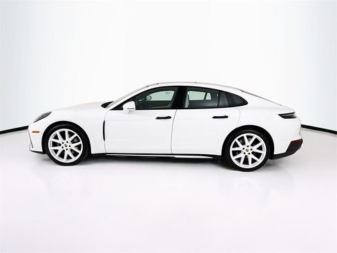 New 2026 Porsche Panamera image 2