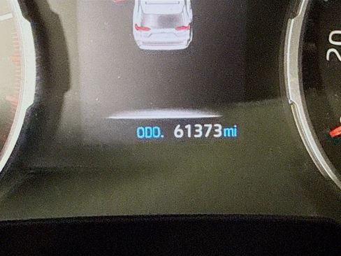 Used 2020 Toyota RAV4 LE image 16