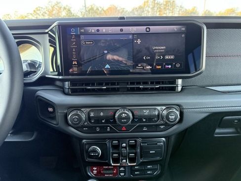 New 2026 Jeep Wrangler Unlimited Rubicon image 21