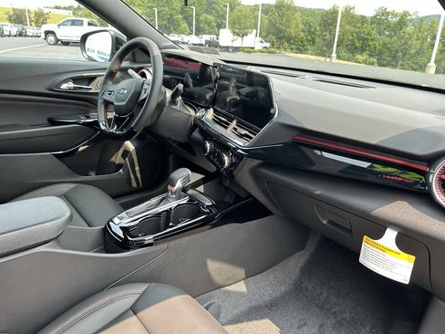 New 2026 Chevrolet Trax RS w/ Driver Confidence Package FWD image 15