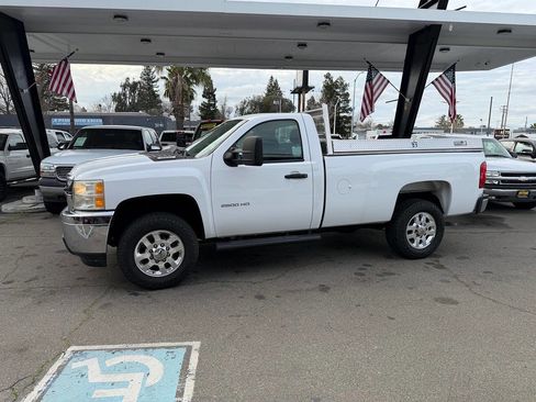 Used 2011 Chevrolet Silverado 2500 W/T image 2